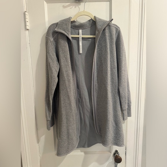 Lululemon On Repeat Jacket - Picture 3 of 6